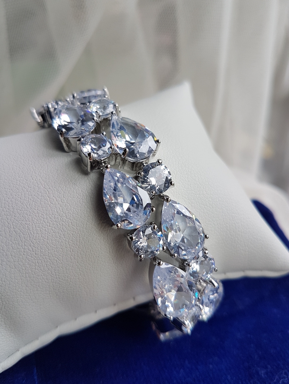 Swarovski Elements Chunky Clear Teardrop Statement Tennis Bracelet NEW